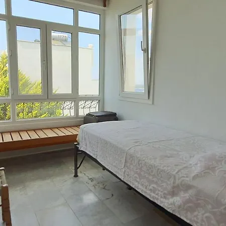 Tatil Evi With Garden And Sea View In Gundogan - *