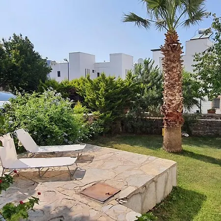 Tatil Evi With Garden And Sea View In Gundogan - Bodrum